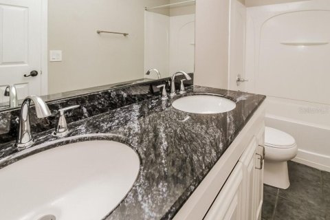 Villa ou maison à louer à Mount Dora, Floride: 3 chambres, 205.31 m2 № 2413508 - photo 15