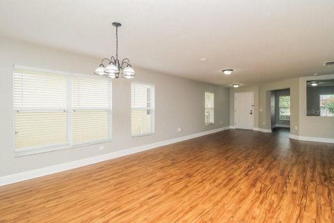 Villa ou maison à louer à Mount Dora, Floride: 3 chambres, 205.31 m2 № 2413508 - photo 9