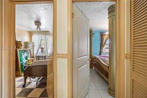 Villa ou maison à vendre à Miami, Floride: 3 chambres, 127.46 m2 № 1994378 - photo 14