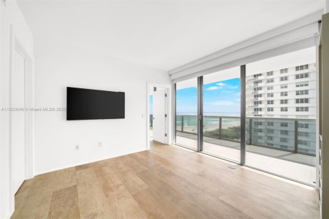 Copropriété à vendre à Miami Beach, Floride: 3 chambres, 160.26 m2 № 1945145 - photo 24