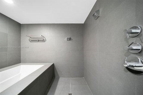 Copropriété à vendre à Miami Beach, Floride: 3 chambres, 160.26 m2 № 1945145 - photo 21