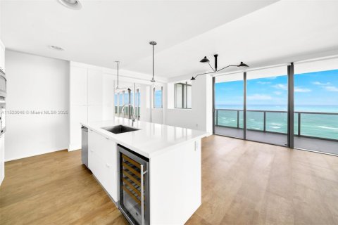 Copropriété à vendre à Miami Beach, Floride: 3 chambres, 160.26 m2 № 1945145 - photo 8