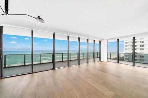 Copropriété à vendre à Miami Beach, Floride: 3 chambres, 160.26 m2 № 1945145 - photo 3