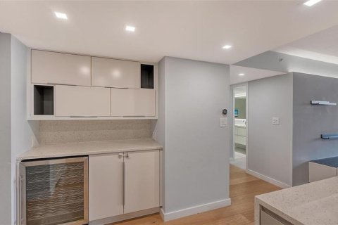Condo in Sarasota, Florida, 2 bedrooms  № 1544969 - photo 4