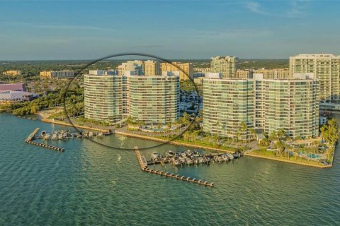 Condo in Sarasota, Florida, 2 bedrooms  № 1544969 - photo 2