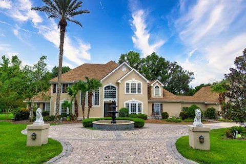 Villa ou maison à Gainesville, Floride 5 chambres, 426.14 m2 № 2291754