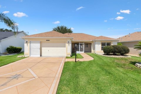 Casa en The Villages, Florida 2 dormitorios, 142.79 m2 № 2379198