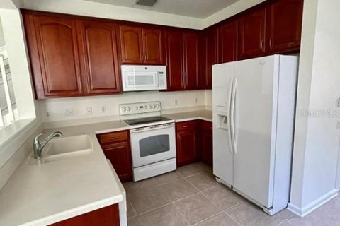 Touwnhouse à louer à Orlando, Floride: 3 chambres, 154.68 m2 № 2416259 - photo 7