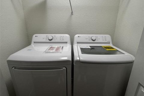 Touwnhouse à louer à Orlando, Floride: 3 chambres, 154.68 m2 № 2416259 - photo 16