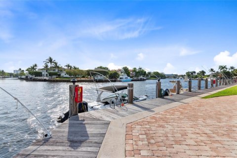 Condo in Deerfield Beach, Florida, 2 bedrooms  № 2266249 - photo 21