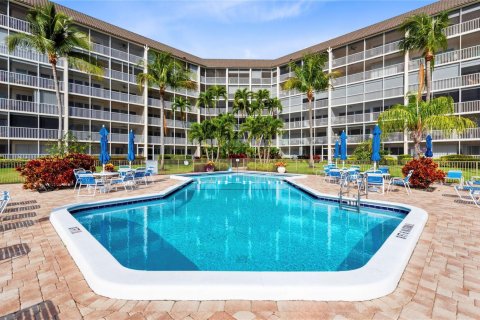 Condo in Deerfield Beach, Florida, 2 bedrooms  № 2266249 - photo 20