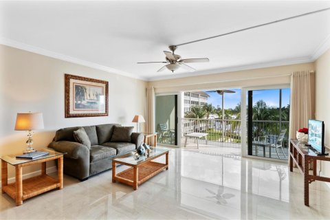 Condo in Deerfield Beach, Florida, 2 bedrooms  № 2266249 - photo 8