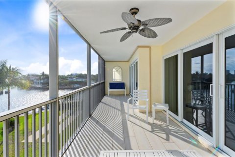 Condo in Deerfield Beach, Florida, 2 bedrooms  № 2266249 - photo 10