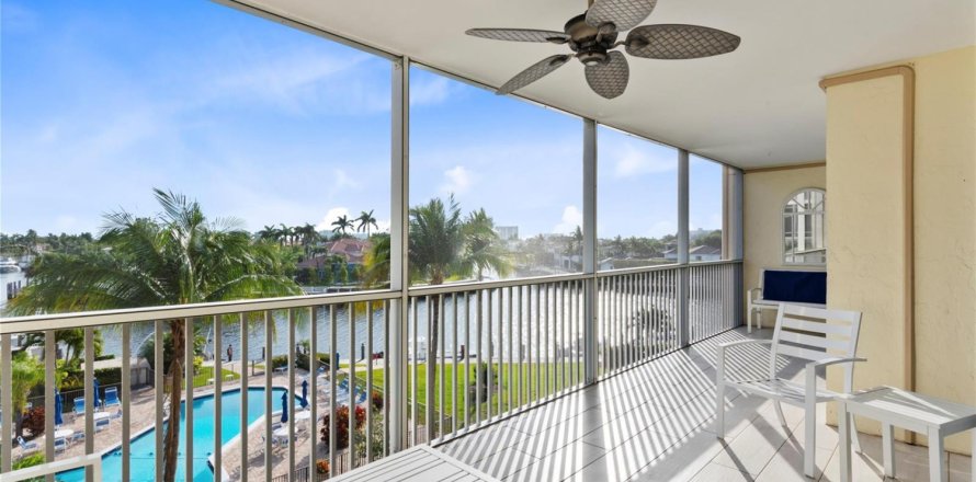 Condo in Deerfield Beach, Florida, 2 bedrooms  № 2266249