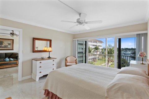 Condo in Deerfield Beach, Florida, 2 bedrooms  № 2266249 - photo 11