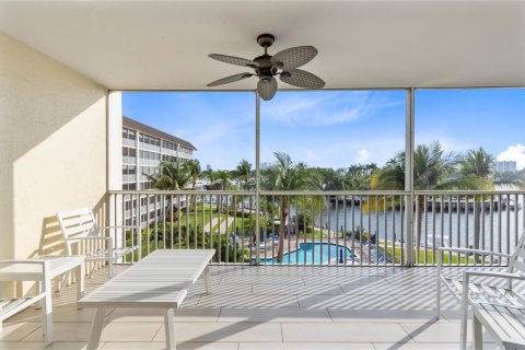 Condo in Deerfield Beach, Florida, 2 bedrooms  № 2266249 - photo 25
