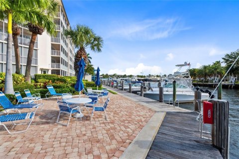 Condo in Deerfield Beach, Florida, 2 bedrooms  № 2266249 - photo 28