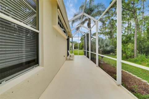 House in Port St. Lucie, Florida 3 bedrooms, 173.08 sq.m. № 1776045 - photo 20