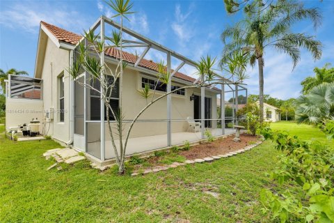 House in Port St. Lucie, Florida 3 bedrooms, 173.08 sq.m. № 1776045 - photo 19