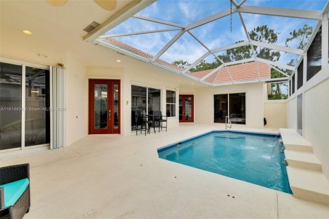 House in Port St. Lucie, Florida 3 bedrooms, 173.08 sq.m. № 1776045 - photo 4