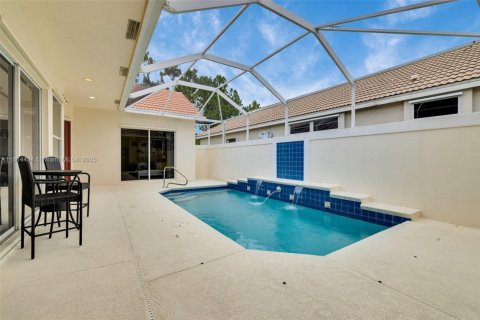 House in Port St. Lucie, Florida 3 bedrooms, 173.08 sq.m. № 1776045 - photo 15