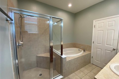 House in Fish Hawk, Florida 3 bedrooms, 148.27 sq.m. № 1837885 - photo 9