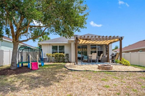 House in Fish Hawk, Florida 3 bedrooms, 148.27 sq.m. № 1837885 - photo 4