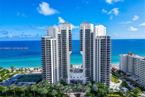 Купить кондоминиум в Санни-Айлс-Бич, Флорида 3 спальни, 188.22м2, № 2056835 - фото 6