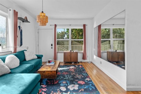 Купить кондоминиум в Майами-Бич, Флорида 1 спальня, 60.39м2, № 1945716 - фото 3