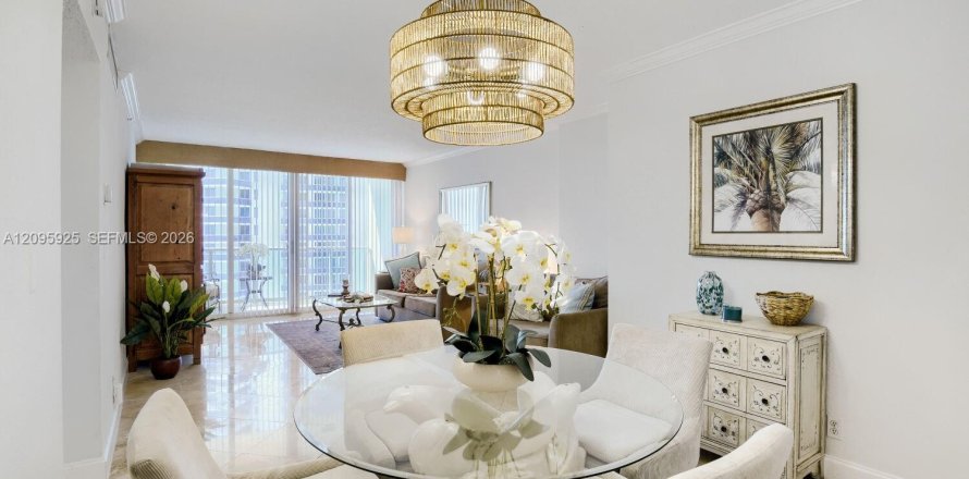 Condo à Hollywood, Floride, 1 chambre  № 2390011