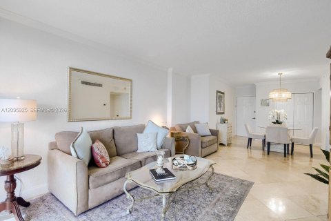 Copropriété à louer à Hollywood, Floride: 1 chambre, 69.21 m2 № 2390011 - photo 4