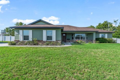 House in Belleview, Florida 3 bedrooms, 158.03 sq.m. № 2233738 - photo 9