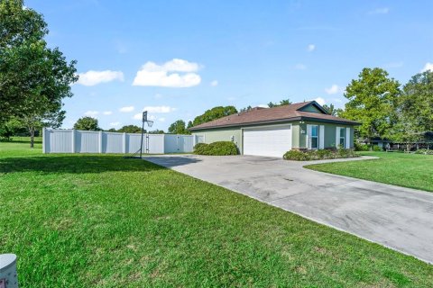 House in Belleview, Florida 3 bedrooms, 158.03 sq.m. № 2233738 - photo 8