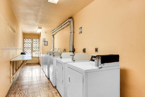Copropriété à vendre à Miami, Floride: 2 chambres, 94.3 m2 № 1969632 - photo 21