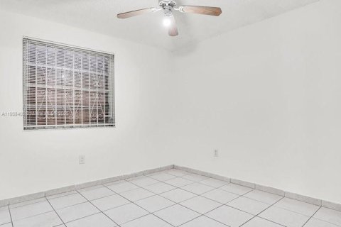 Copropriété à vendre à Miami, Floride: 2 chambres, 94.3 m2 № 1969632 - photo 16