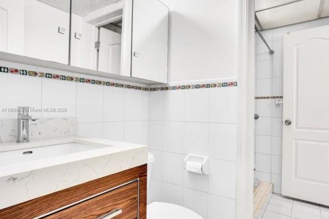 Copropriété à vendre à Miami, Floride: 2 chambres, 94.3 m2 № 1969632 - photo 11