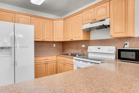 Copropriété à vendre à Miami, Floride: 2 chambres, 94.3 m2 № 1969632 - photo 5