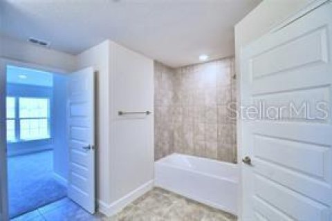Casa en venta en Winter Haven, Florida, 4 dormitorios, 204.38 m2 № 1437380 - foto 22