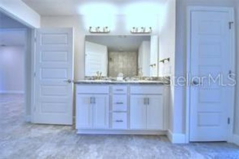 Casa en venta en Winter Haven, Florida, 4 dormitorios, 204.38 m2 № 1437380 - foto 25