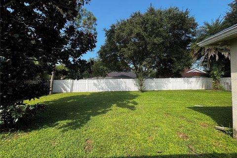 House in Palm Coast, Florida 3 bedrooms, 180.23 sq.m. № 2209735 - photo 14