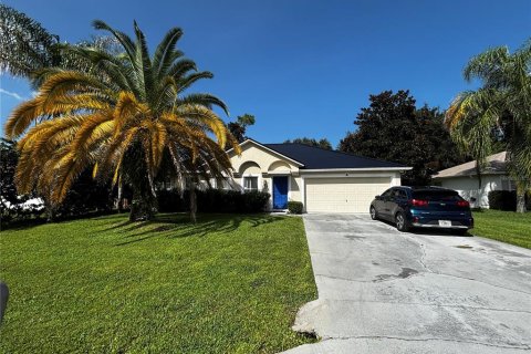 House in Palm Coast, Florida 3 bedrooms, 180.23 sq.m. № 2209735