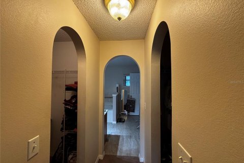 House in Palm Coast, Florida 3 bedrooms, 180.23 sq.m. № 2209735 - photo 8