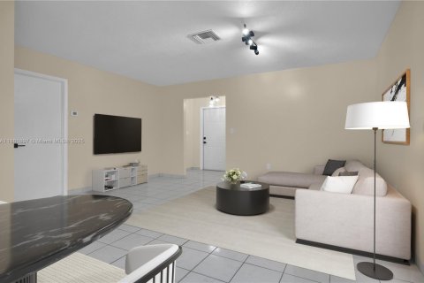 Townhouse in Miami, Florida 3 bedrooms, 113.71 sq.m. № 1891908 - photo 16