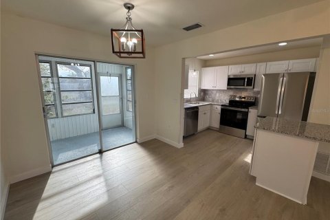Condo in Bradenton, Florida, 2 bedrooms  № 1559001 - photo 24