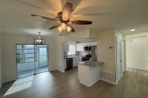 Condo in Bradenton, Florida, 2 bedrooms  № 1559001 - photo 6