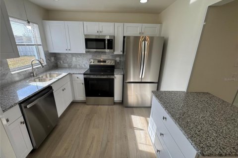 Condo in Bradenton, Florida, 2 bedrooms  № 1559001 - photo 9