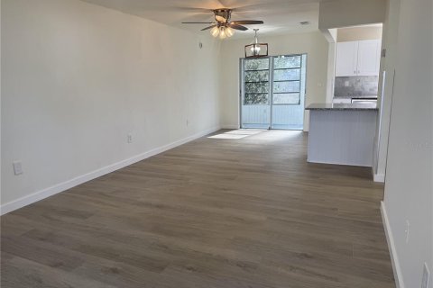 Condo in Bradenton, Florida, 2 bedrooms  № 1559001 - photo 5