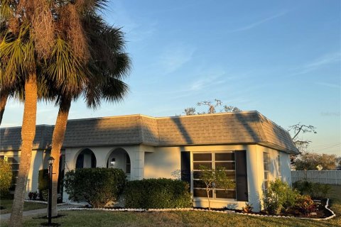 Condo in Bradenton, Florida, 2 bedrooms  № 1559001 - photo 2