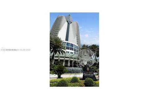 Condominio en venta en Sunny Isles Beach, Florida, 51.19 m2 № 1943143 - foto 4
