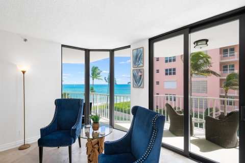 Condo in Highland Beach, Florida, 2 bedrooms  № 2081590 - photo 8